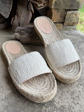 J. Crew Ivory Braided Raffia Espadrille Slide Sandals Sz-10.   Y